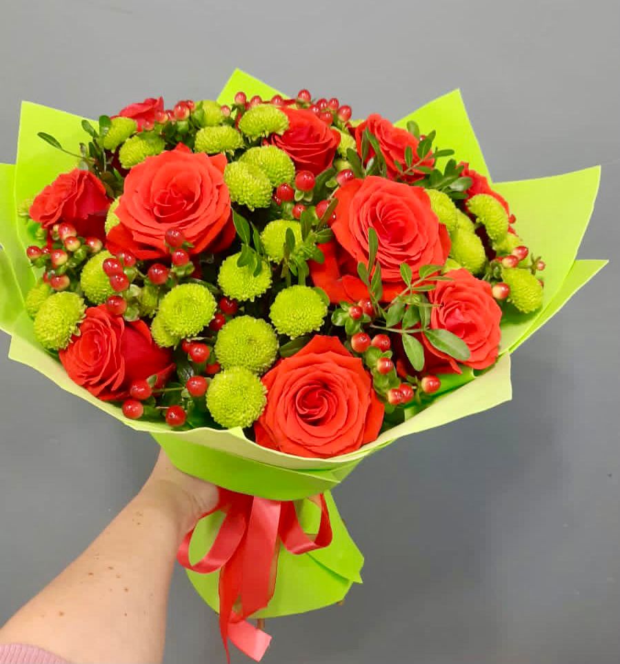 Букет цветов из: Хризантемы и Розы в Зункаре