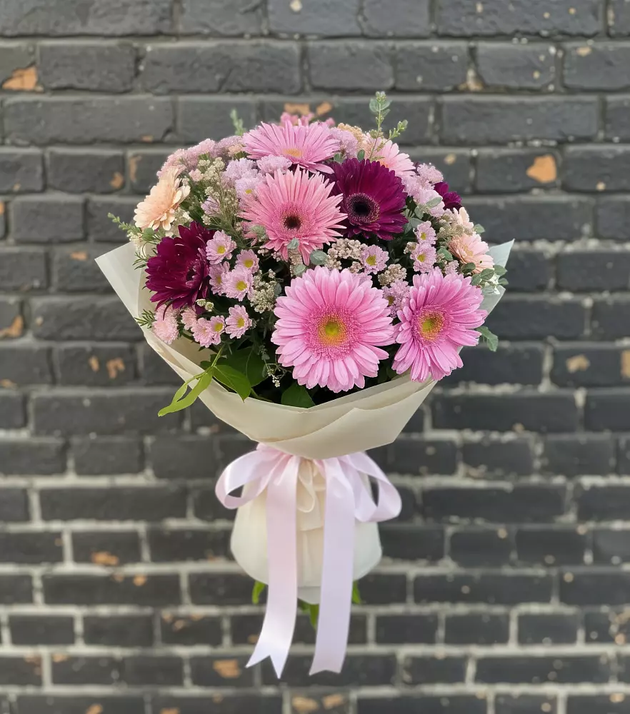 Букет цветов из: Герберы и Хризантемы в Зункаре