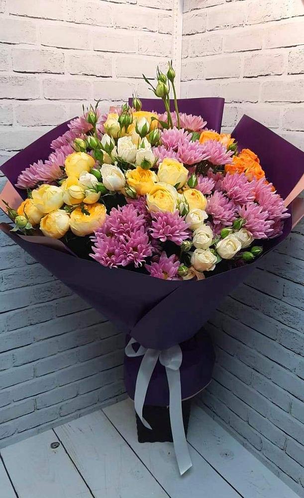 Букет цветов из: Хризантемы и Розы в Зункаре