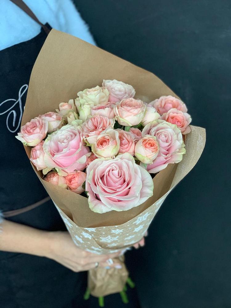 Букет цветов из: Хризантемы и Розы в Зункаре