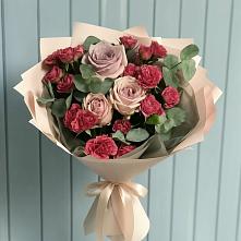 Букет цветов из:  Гвоздики и Розы в Зункаре