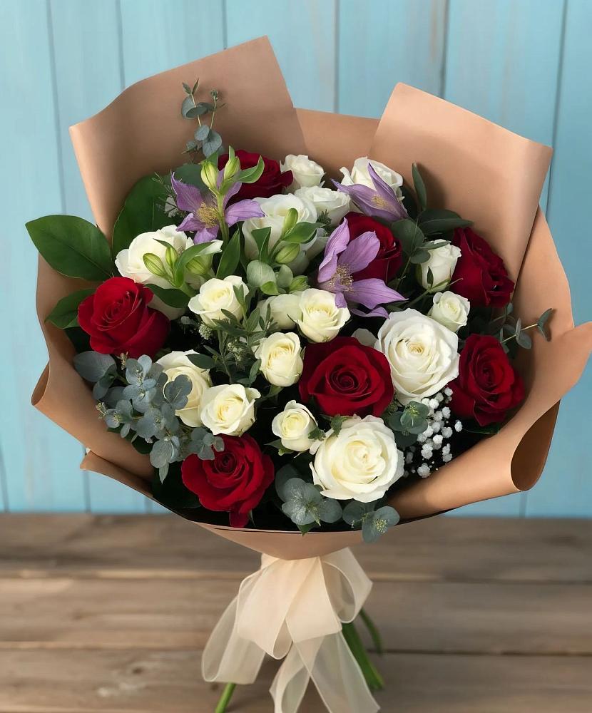 Букет цветов из: Розы и Альстромерии в Зункаре